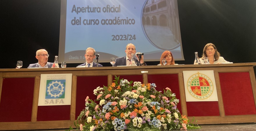 EL RECTOR DE LA UNIVERSIDAD DE JAÉN, D. NICOLÁS RUIZ REYES, INAUGURA EL CURSO ACADÉMICO 2023-2024 DEL CENTRO UNIVERSITARIO SAFA, ADSCRITO A LA UNIVERSIDAD DE JAÉN